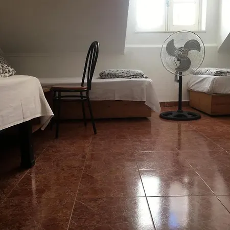 Benformoso Hostel *